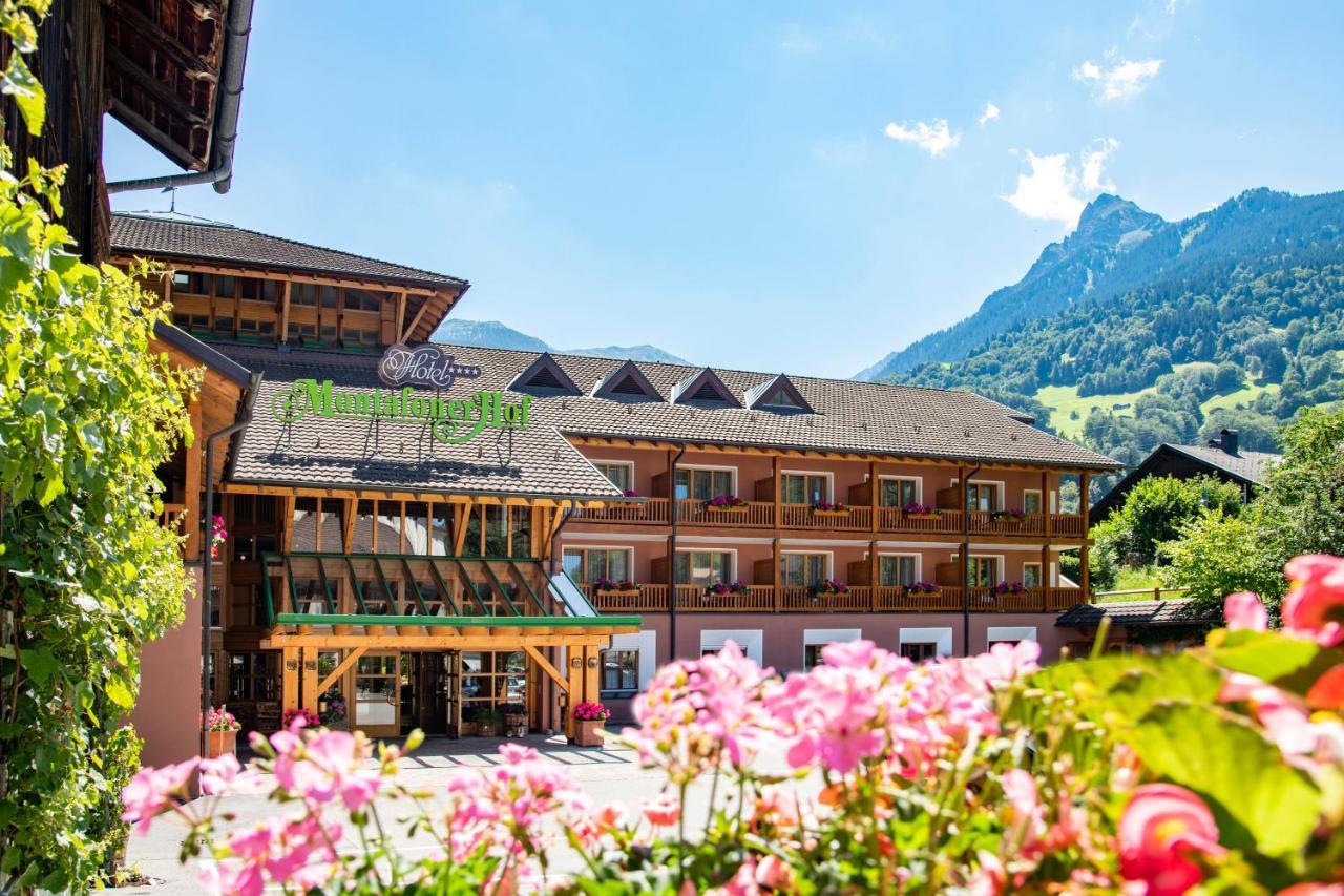 Hotel Montafoner Hof Schruns ภายนอก รูปภาพ